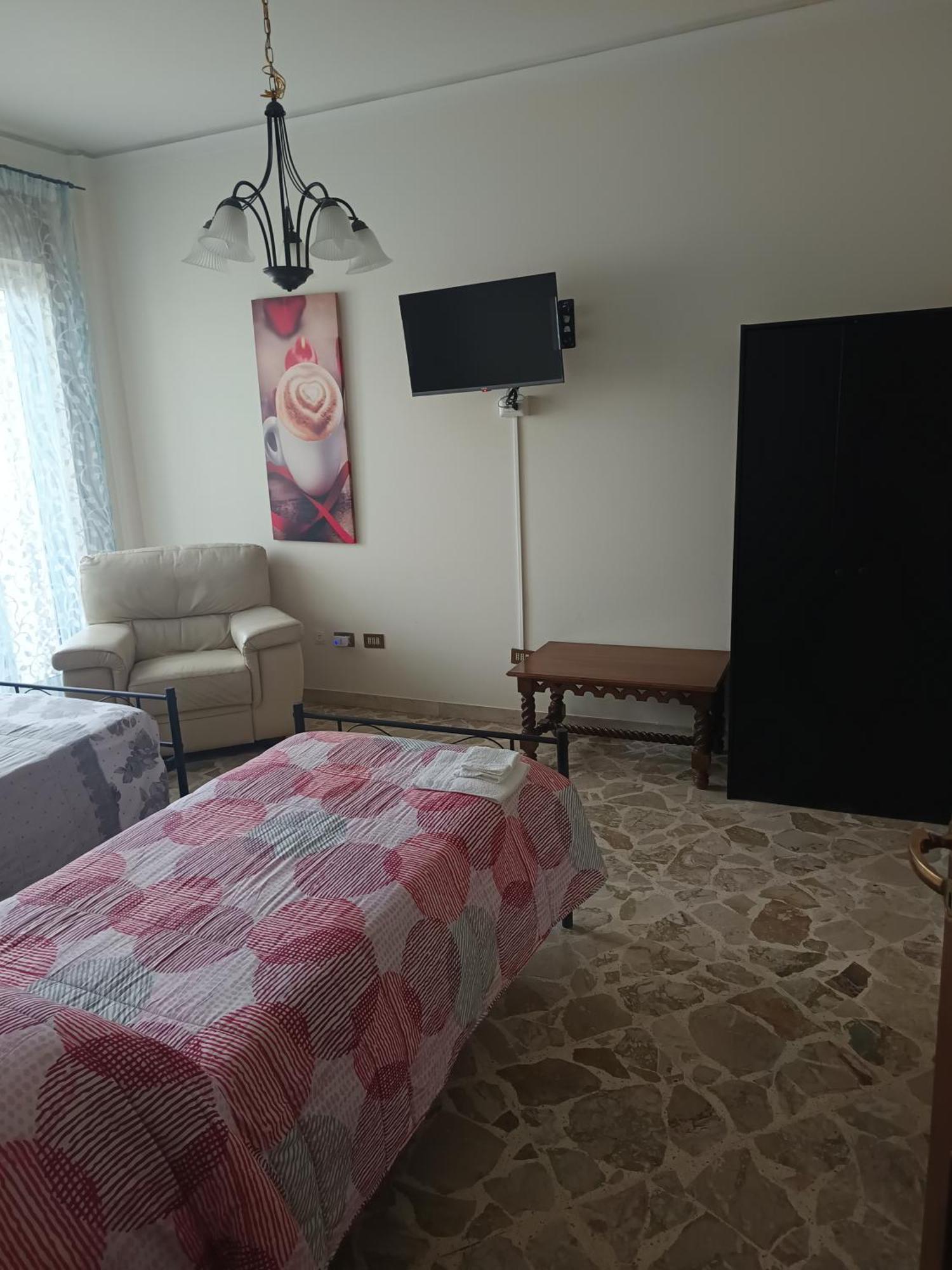 New Dawn Apartment, Appartamento Turistico, Casa Per Vacanza, Tre Camere Indipendenti CTA Eksteriør bilde